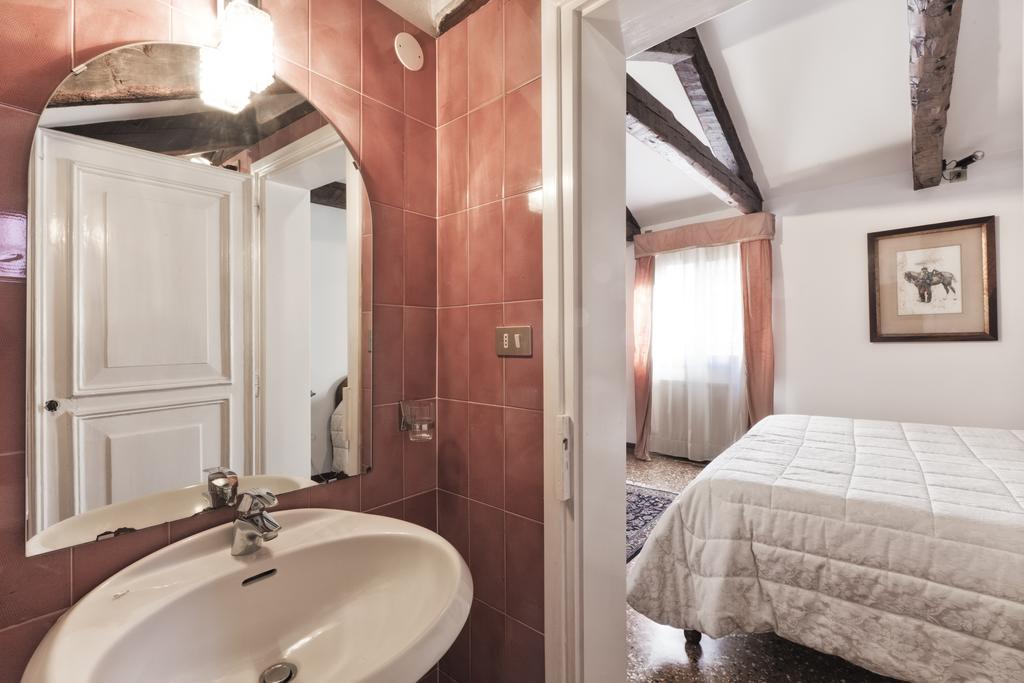 Palazzetto San Lio, Rialto Apartment